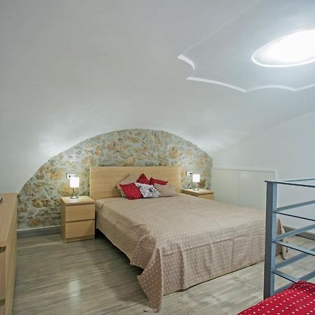 Sirene Holiday Bed & Breakfast กาเอตา ภายนอก รูปภาพ