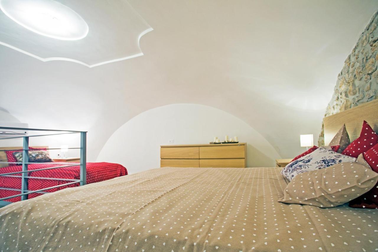 Sirene Holiday Bed & Breakfast กาเอตา ภายนอก รูปภาพ