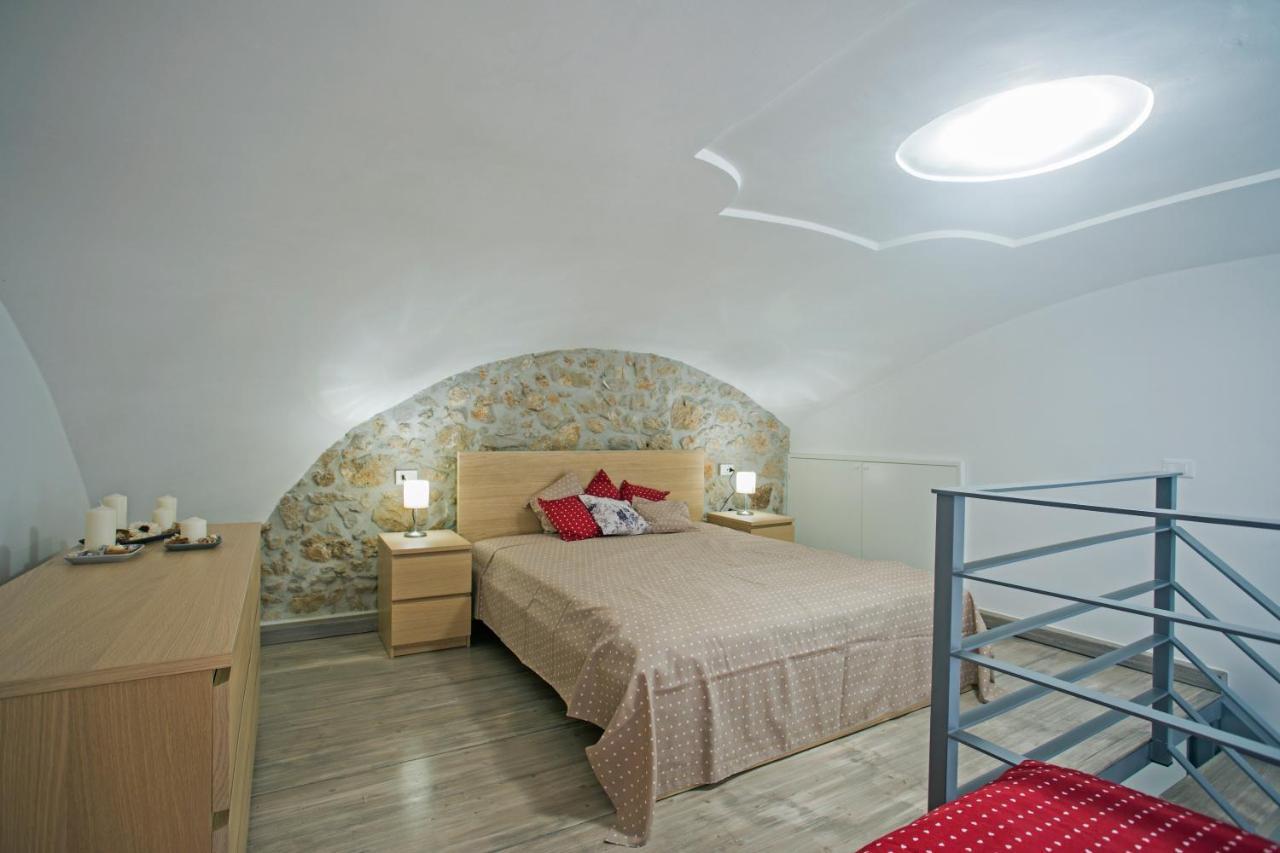 Sirene Holiday Bed & Breakfast กาเอตา ภายนอก รูปภาพ